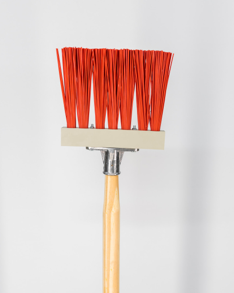 Weichenbesen extra stark KK mit Hartholzstiel und Eisstösser